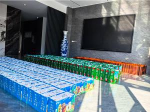 一份中秋禮，傳遞公司愛。